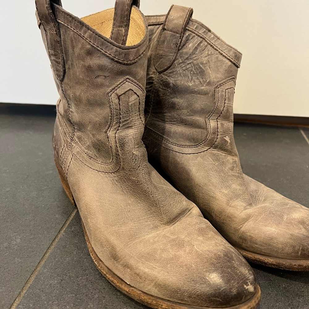 Grey short Frye boots 9.5